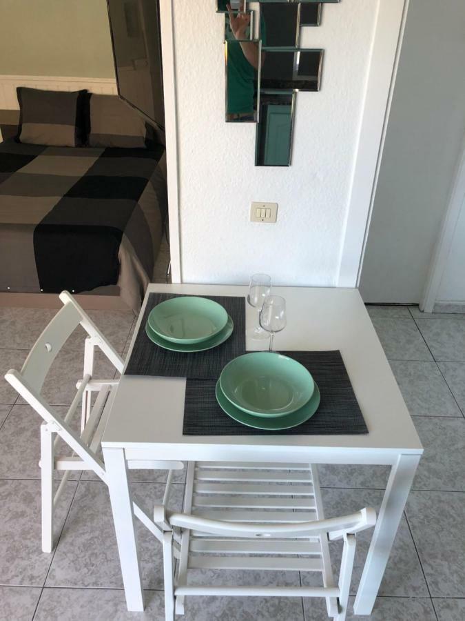 Апартаменты Magnificent Studio With A Terrace Overlooking The Sea! Пуэрто-де-ла-Крус Экстерьер фото